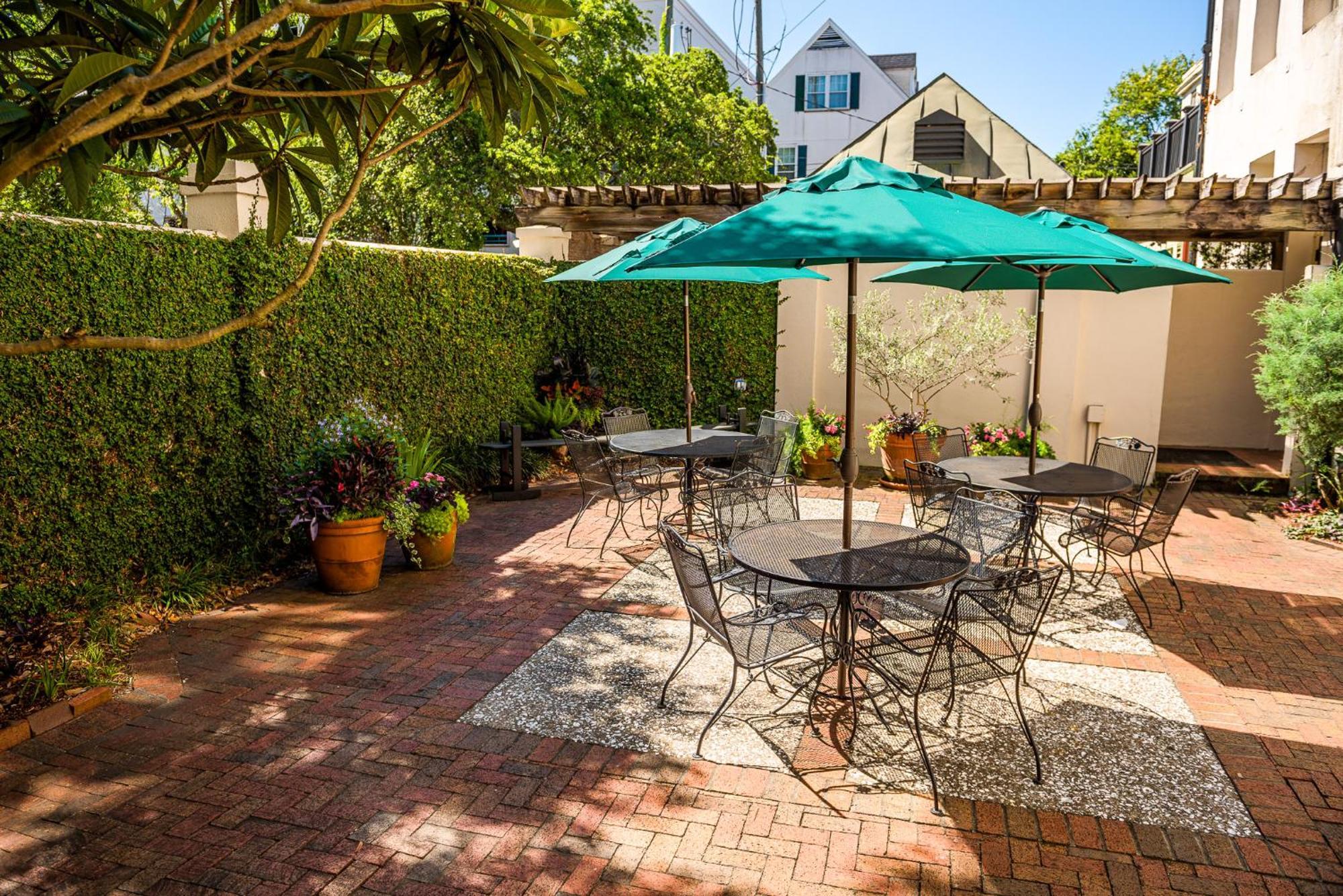 Kings Courtyard Inn Charleston Exterior photo